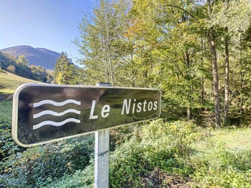 Gîte de montagne   Les Pivoines   à Nistos Exterior foto